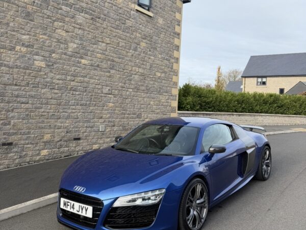 2014 Audi R8 V10 Plus