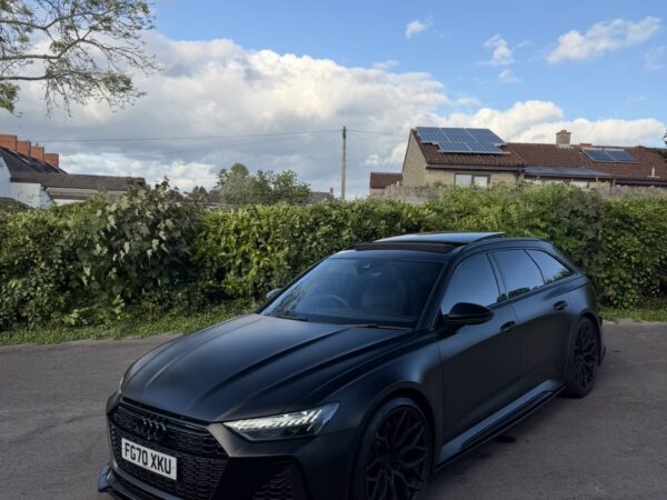 2021 Audi RS6 Carbon Black