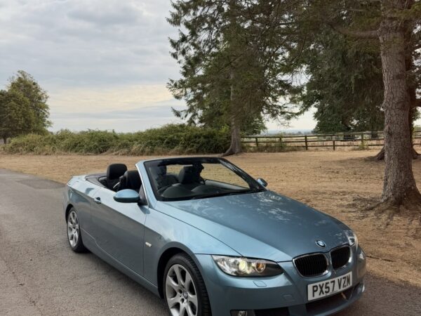 2007 BMW 320i Convertible