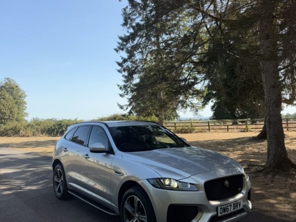 2018 Jaguar F-Pace V6 Sport