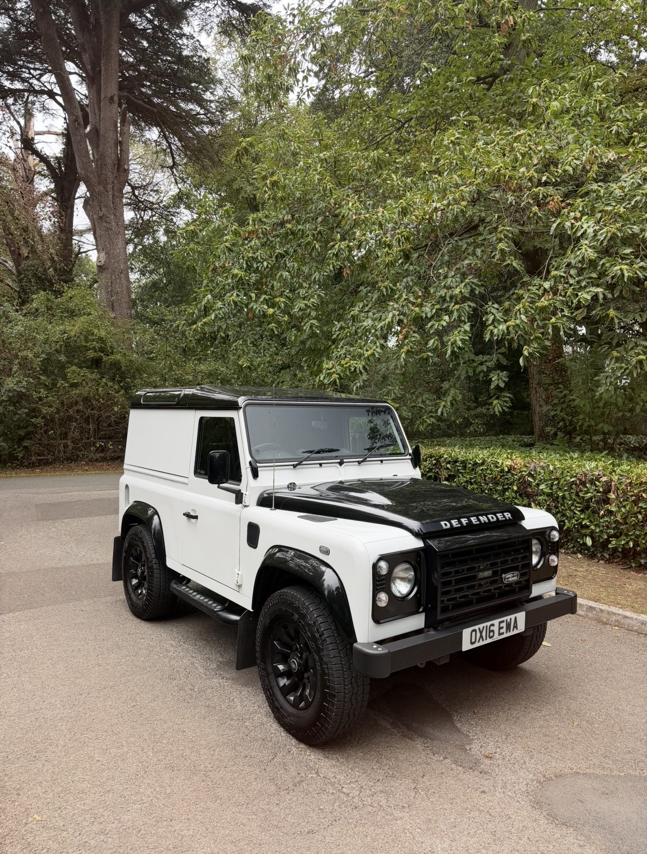 2016 Land Rover Defender 90 XS