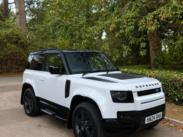 2024 Land Rover Defender 90 HSE